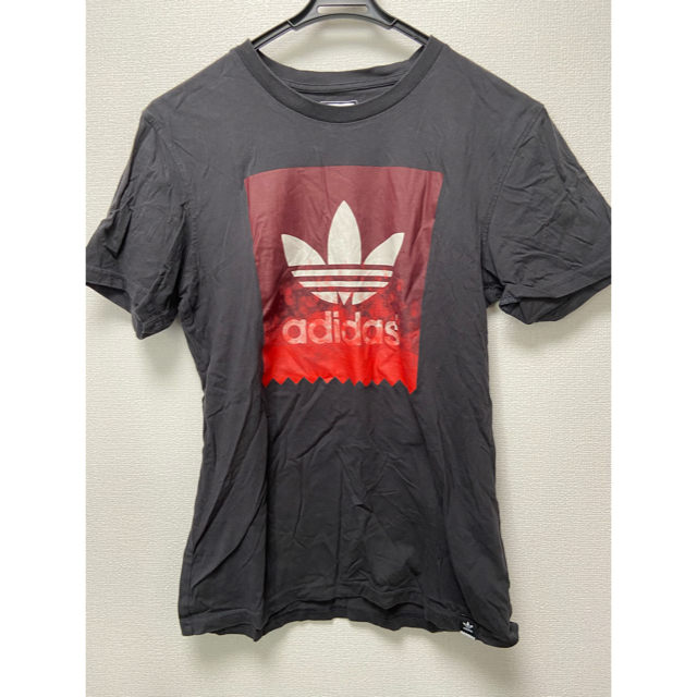 adidas(アディダス)のアディダス　ロゴTシャツ メンズのトップス(Tシャツ/カットソー(半袖/袖なし))の商品写真