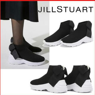 ジルスチュアート(JILLSTUART)のJILLSTUART 新品未使用 パールリボンサックススニーカー(スニーカー)