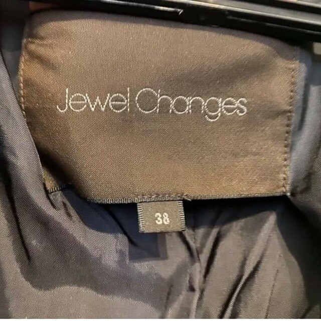 Jewel Changes(ジュエルチェンジズ)の【美品】Jewel Changes ノーカラーツイードジャケット ラメ入 38 レディースのジャケット/アウター(ノーカラージャケット)の商品写真