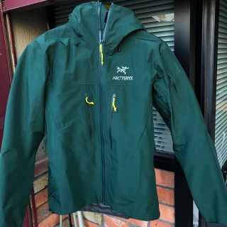 アークテリクス(ARC'TERYX)のアークテリクス アルファ SV ジャケット Arc'teryx Alpha 試着(マウンテンパーカー)