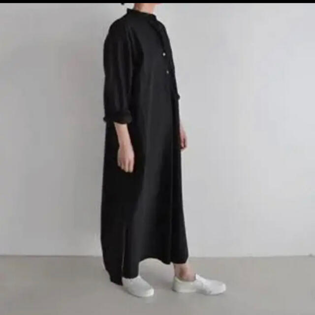 COMOLI - wirrow ワンピースの通販 by おはぎ|コモリならラクマ COMOLI - wirrow ワンピースの通販 by おはぎ|コモリならラクマ