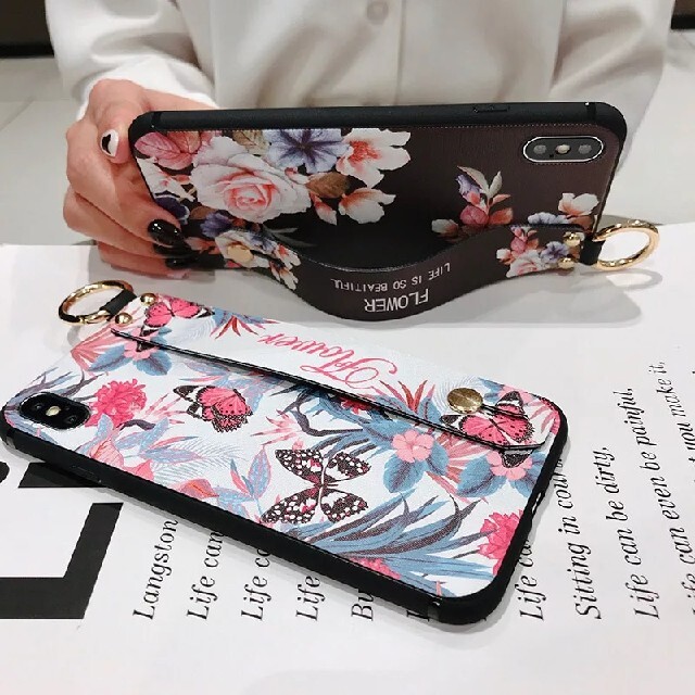 【花柄】スマホケース　iPhone１２　ベルト付き スマホ/家電/カメラのスマホアクセサリー(iPhoneケース)の商品写真