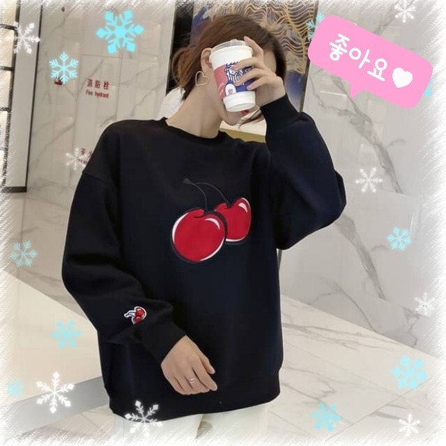 【再入荷！SNSで人気♪】韓国系 さくらんぼ チェリー トレーナー スウェットの通販 by ETERNíTY BLúE｜ラクマ