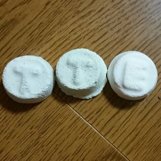 ラッシュ(LUSH)のラッシュ トナータブレット 3個 化粧水 スチームパック(化粧水/ローション)