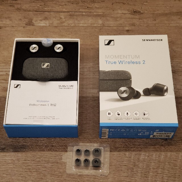 SENNHEISER(ゼンハイザー)のMOMENTUM True Wireless 2　美品　正規品 スマホ/家電/カメラのオーディオ機器(ヘッドフォン/イヤフォン)の商品写真