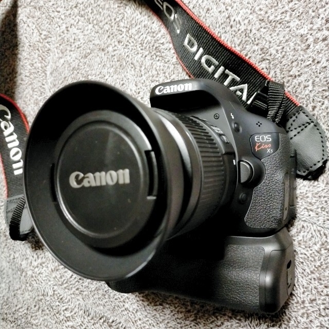 Canon EOS kiss X5 1