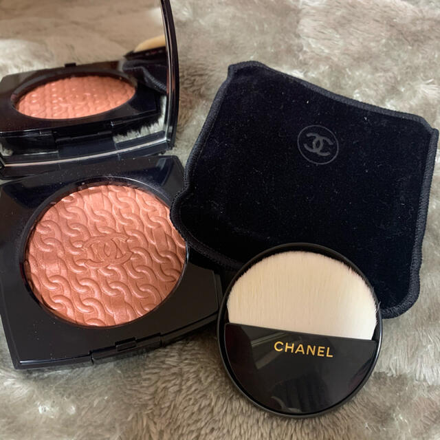 CHANEL(シャネル)のCHANEL レシェヌドゥシャネル　チーク フェイスパウダー コスメ/美容のベースメイク/化粧品(フェイスパウダー)の商品写真