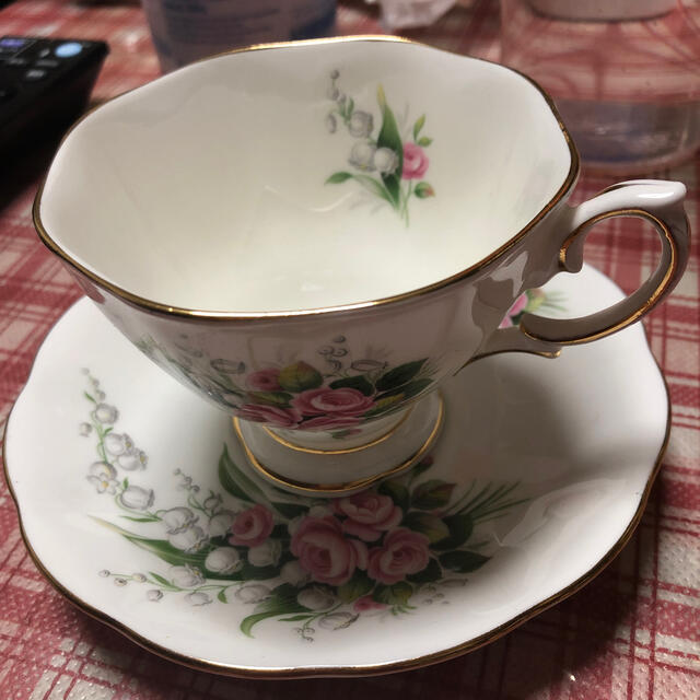 ROYAL ALBERT(ロイヤルアルバート)の玲子様専用　確認用 インテリア/住まい/日用品のキッチン/食器(グラス/カップ)の商品写真