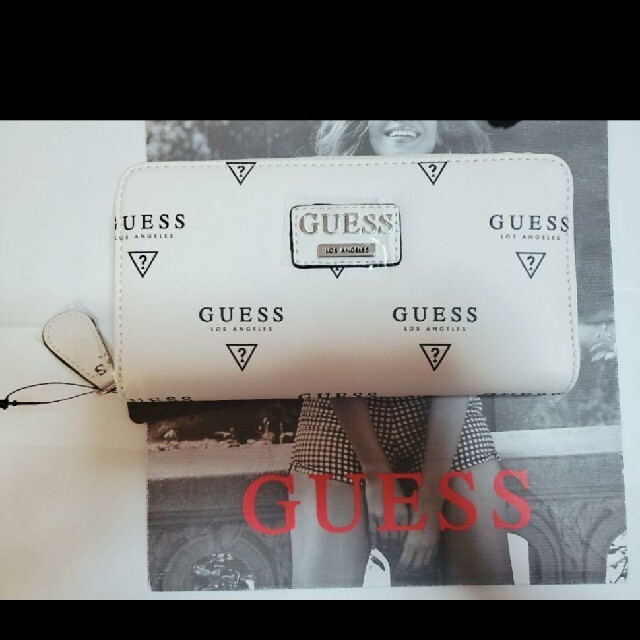 【大人気】GUESS ゲス 長財布 文字柄♡