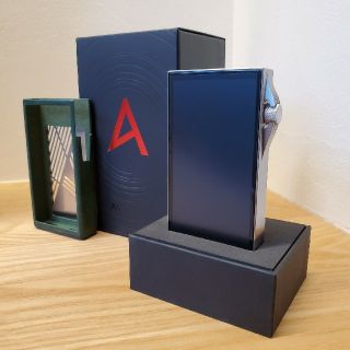 アイリバー(iriver)のAstell&Kern SA700 Stainless Steel 純正ケース付(ポータブルプレーヤー)