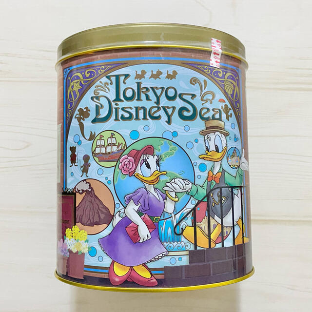 Disney ディズニー チョコレートクランチ お菓子 24個入り 缶 未開封の通販 By りん S Shop ディズニーならラクマ