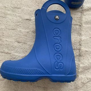 クロックス(crocs)の再値下げ！クロックス ハンドル イット レイン ブーツ キッズ ブルーサイズj2(長靴/レインシューズ)