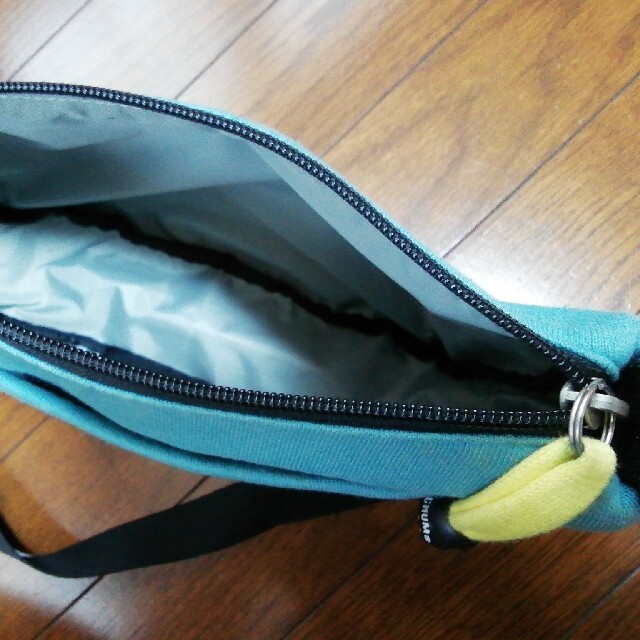 CHUMS(チャムス)のチャムス ミニバナナショルダーバッグ レディースのバッグ(ショルダーバッグ)の商品写真