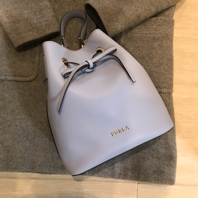 Furla(フルラ)の美品 FURLA フルラ 巾着　2way ショルダーバッグ レディースのバッグ(ショルダーバッグ)の商品写真