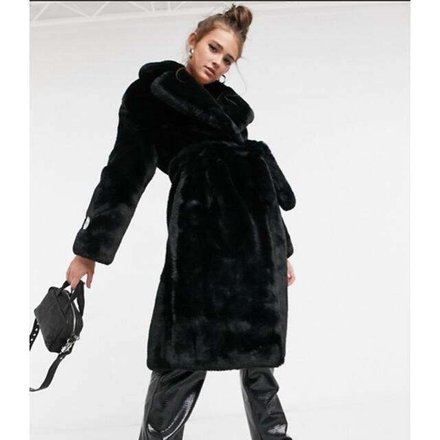 Jakke longline faux fur coat  with belt