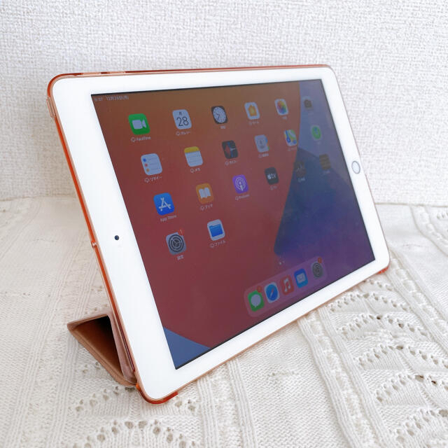 iPad 第6世代 wifi 32GB ケース付属 ペーパータッチフィルム付き iPad 第6世代 wifi 32GB ケース付属 ペーパータッチフィルム付き
