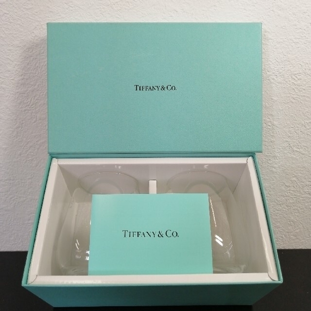 R75 TIFFANY&Co. ペアグラス 美品 未使用 箱あり インテリア/住まい/日用品のキッチン/食器(グラス/カップ)の商品写真