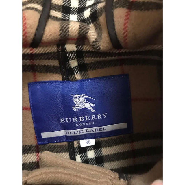 BURBERRY BLUE LABEL(バーバリーブルーレーベル)のバーバリー  ダッフルコート  キャメル レディースのジャケット/アウター(ダッフルコート)の商品写真