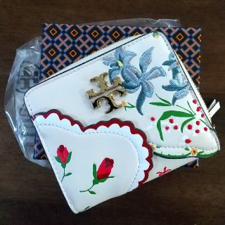 トリーバーチ(Tory Burch)のTORY  BURCHトリーバーチ花柄２つ折り財布(財布)