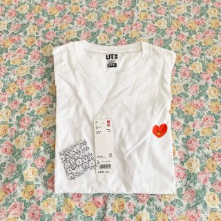 ユニクロ(UNIQLO)のBTS BT21×ユニクロ トップス　レディース　メンズ(Tシャツ(半袖/袖なし))