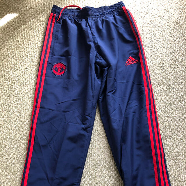 Manchester Unitedのウィンドブレーカー（adidas） 1