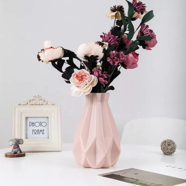 フラワーベース　花瓶　韓国　インテリア　プラスチック　ドライフラワー  インテリア/住まい/日用品のインテリア小物(花瓶)の商品写真