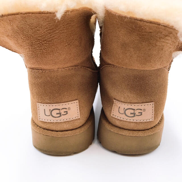 UGG(アグ)のUGG アグ ムートンブーツ ショートブーツ 22cm 美品 レディースの靴/シューズ(ブーツ)の商品写真