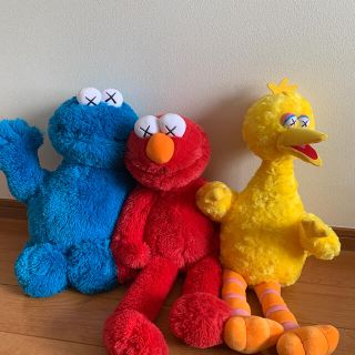 セサミストリート(SESAME STREET)の新品　セサミストリート　kaws ぬいぐるみ(ぬいぐるみ)