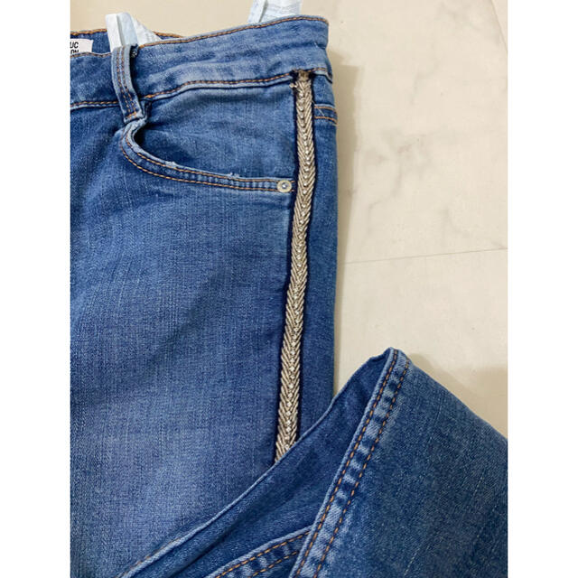 ZARA(ザラ)のラインストーン　スキニー　デニム レディースのパンツ(スキニーパンツ)の商品写真