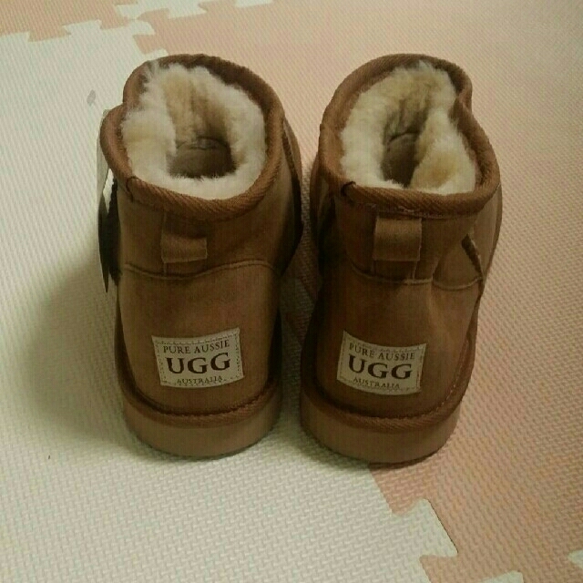 UGG(アグ)の『バニー様専用』オーストラリア製　UGG　ウルトラミニ　チェスナット　US8 レディースの靴/シューズ(ブーツ)の商品写真