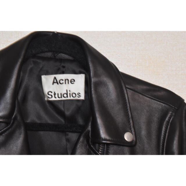 ACNE(アクネ)のacne studios アクネ　レザージャケット　ライダース　auralee レディースのジャケット/アウター(ライダースジャケット)の商品写真