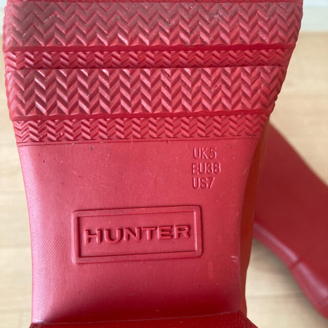 HUNTER(ハンター)の１月6日まで販売　HUNTER ロングレインブーツ　RED レディースの靴/シューズ(レインブーツ/長靴)の商品写真