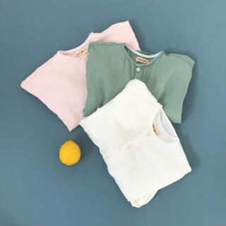 SALE!! 韓国子供服　ノーカラーシャツ  キッズ　グリーン　90㌢相当(Tシャツ/カットソー)