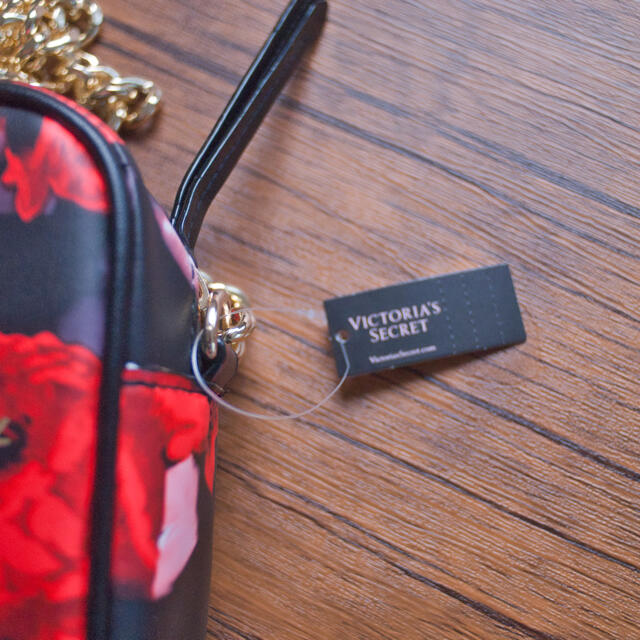 Victoria's Secret(ヴィクトリアズシークレット)のVictoria's secret ビクトリアズシークレット ポーチ レディースのファッション小物(ポーチ)の商品写真