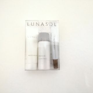 ルナソル(LUNASOL)の匿名配送　未開封　ルナソル　基礎化粧品　ミニ　セット(化粧水/ローション)