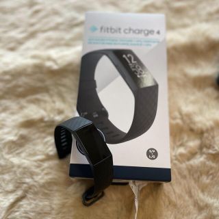 フィットフィット(fitfit)のfitbit charge4(トレーニング用品)