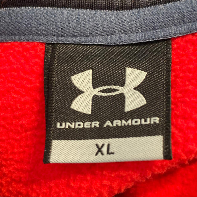 UNDER ARMOUR(アンダーアーマー)のアンダーアーマー  パーカー　XL メンズのトップス(パーカー)の商品写真