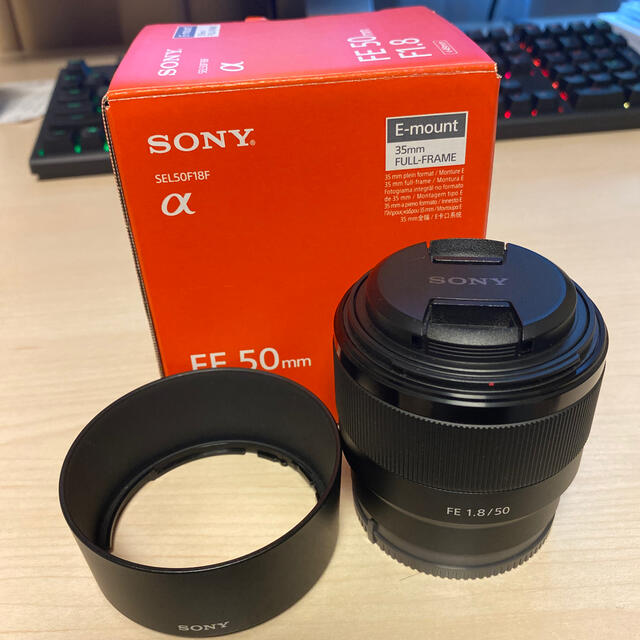 SONY(ソニー)の【美品】SONY FE 50mm F1.8 SEL50F18F スマホ/家電/カメラのカメラ(レンズ(単焦点))の商品写真