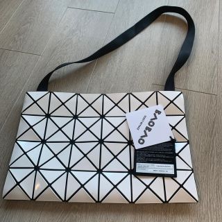 イッセイミヤケ(ISSEY MIYAKE)のBAOBAOショルダーバッグ(ショルダーバッグ)