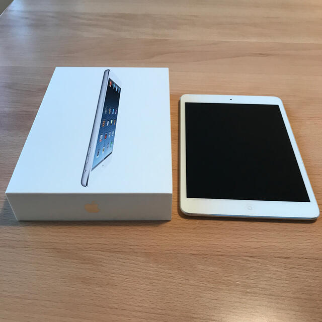 【ちぇる様専用】初代 iPad mini 64GB ホワイト Wi-FIモデル タブレット