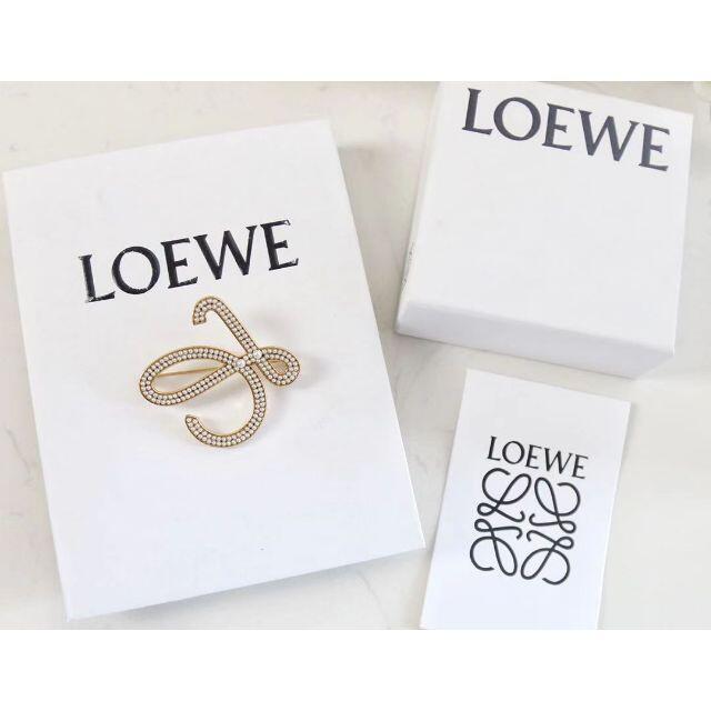 LOEWE(ロエベ)のLOEWE ブローチ レディースのアクセサリー(ブローチ/コサージュ)の商品写真