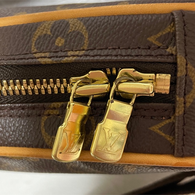 LOUIS VUITTON(ルイヴィトン)の【未使用品】ルイ・ヴィトン  ポシェットガンジュ　 レディースのバッグ(ボディバッグ/ウエストポーチ)の商品写真