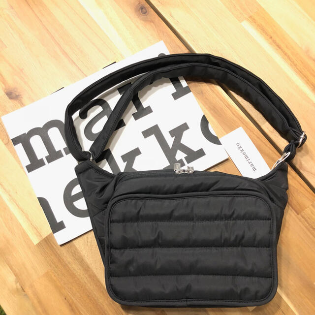 新品 マリメッコ Billie ビリー ショルダーバッグ ボディバッグ