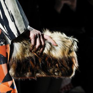 ドリスヴァンノッテン(DRIES VAN NOTEN)のdries van noten ランウェイクラッチバッグ(クラッチバッグ)