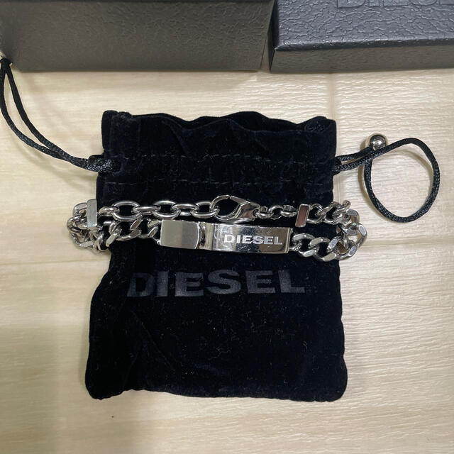 DIESEL(ディーゼル)のDIESEL ブレスレット メンズのアクセサリー(ブレスレット)の商品写真