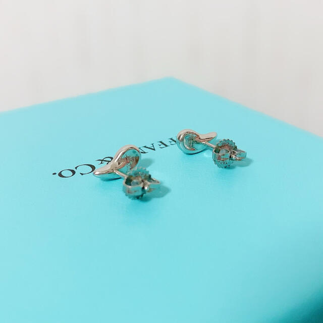 Tiffany & Co.(ティファニー)のプラチナ❤︎ティアドロップピアス レディースのアクセサリー(ピアス)の商品写真