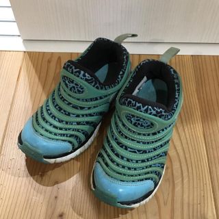 ナイキ(NIKE)の中古　17cm ナイキ　ダイナモフリー　水色(スニーカー)