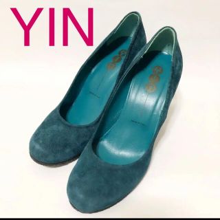 イン(YIN)の美品　イン　パンプス　YIN  グリーン　イタリア製　23000円(ハイヒール/パンプス)