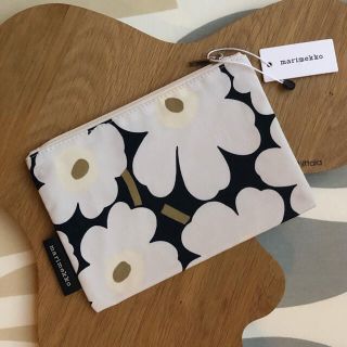 マリメッコ(marimekko)の新品 marimekko KAIKA カイカ ミニウニッコ ポーチ ネイビー(ポーチ)