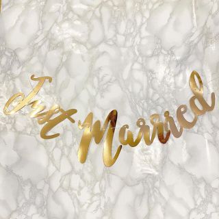 バーニーズニューヨーク(BARNEYS NEW YORK)のガーランド　just married 前撮り　結婚式　ブライダル小物(ウェルカムボード)